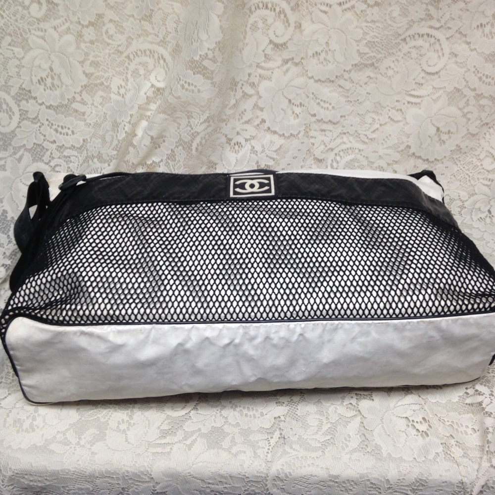 (SOLD) Chanel White-Black Large Weekend -Beach SBag-CB - Picture 9 of 16